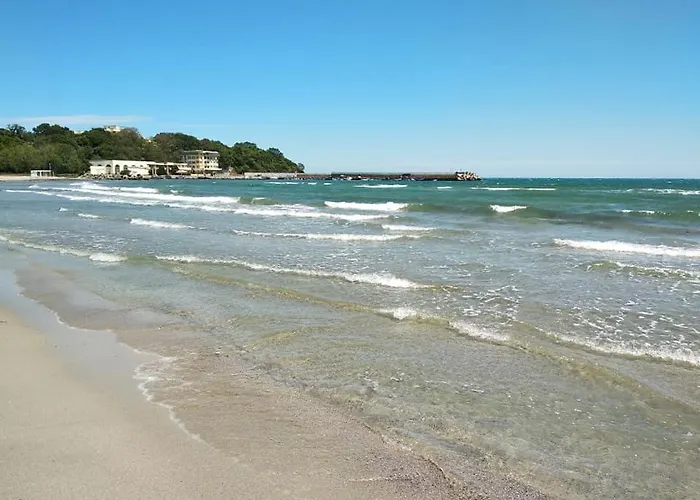 Familia Fantastiko Хотел 2*