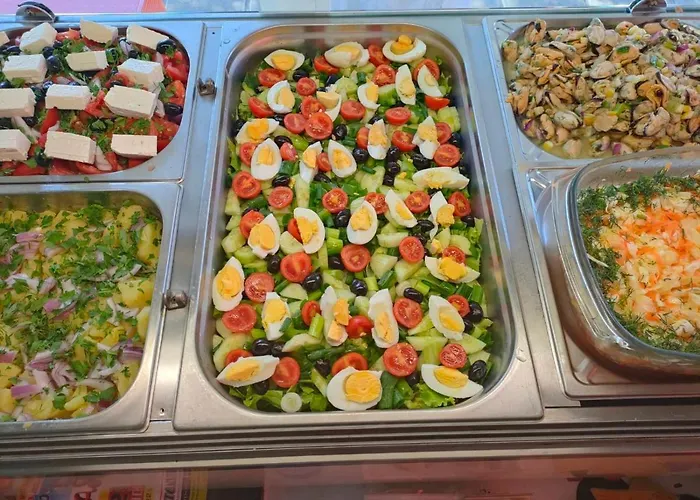 Familia Fantastiko Хотел Китен