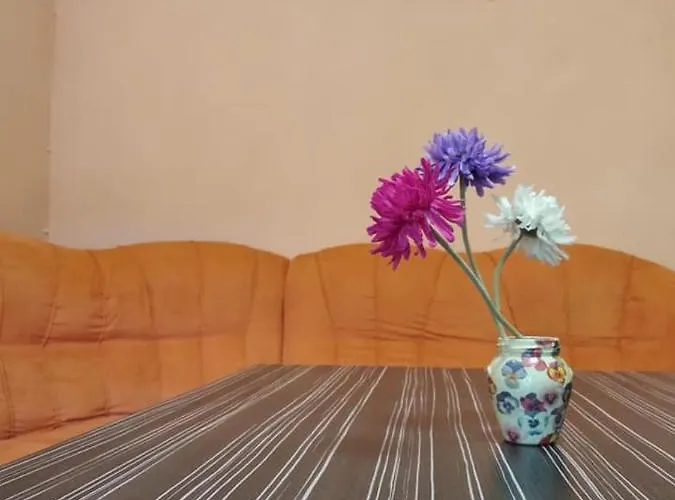 Хотел Familia Fantastiko 2*