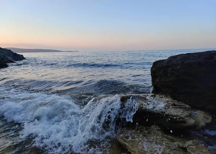 Хотел Familia Fantastiko 2*