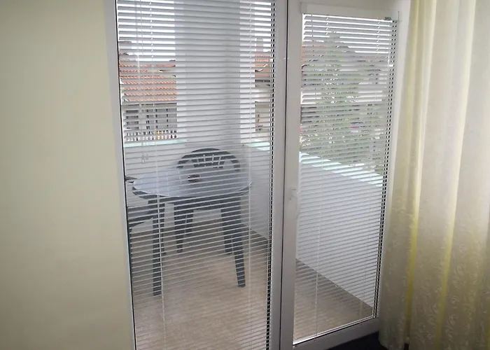 Хотел Familia Fantastiko 2*