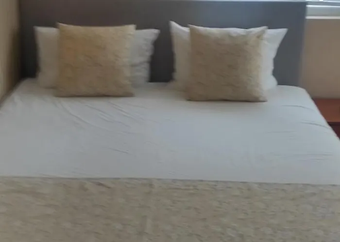 Familia Fantastiko Хотел 2*