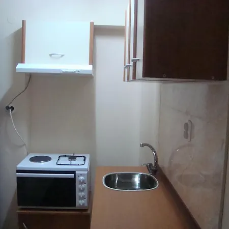 Familia Fantastiko Китен