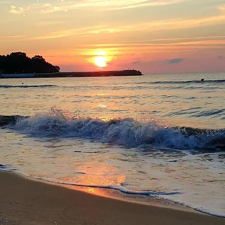 Familia Fantastiko Хотел