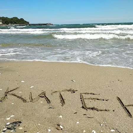 Familia Fantastiko Hotell Kiten (Burgas)