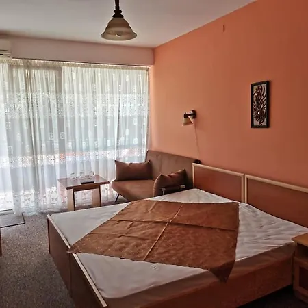 Familia Fantastiko 2* Kiten (Burgas)