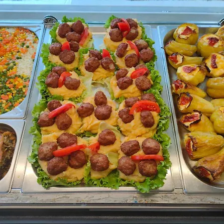 Familia Fantastiko Хотел