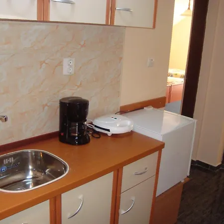 Familia Fantastiko Hotell Kiten (Burgas)