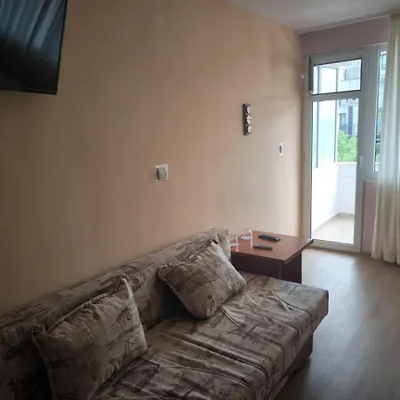 Familia Fantastiko Szálloda Kiten