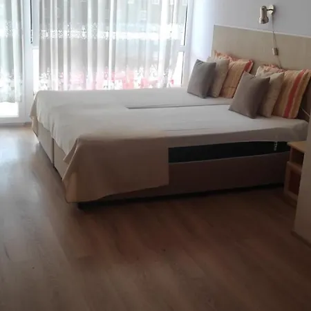 Familia Fantastiko 2* Китен