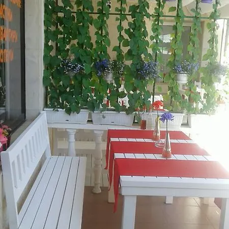 Familia Fantastiko Szálloda 2*