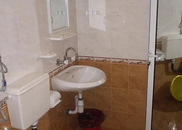 酒店 Familia Fantastiko 2*