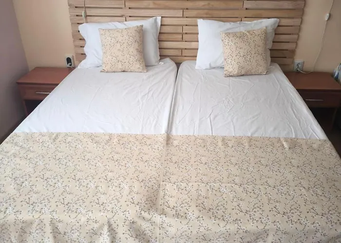 Familia Fantastiko 酒店 2*